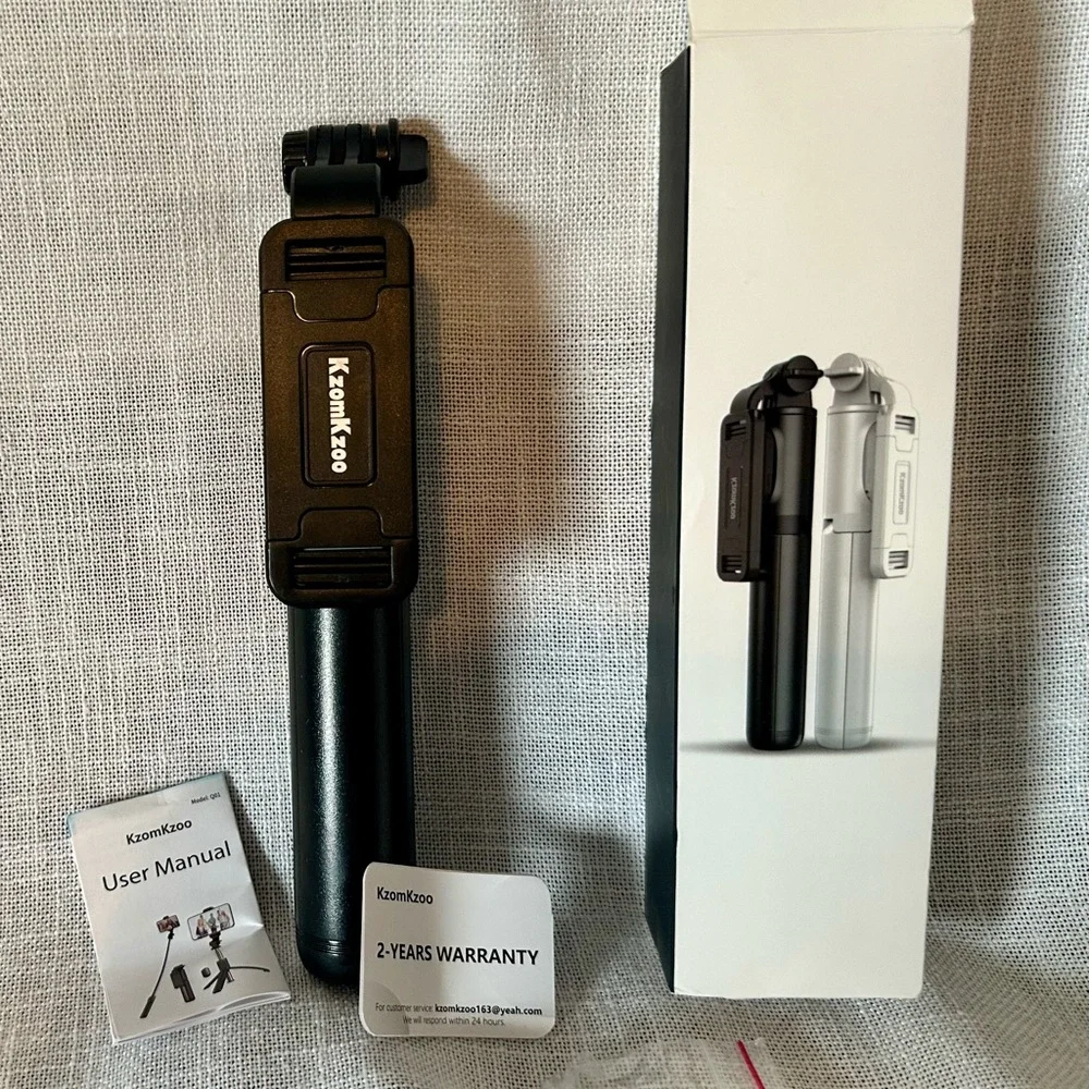 Black Selfie Stick for Smartphones